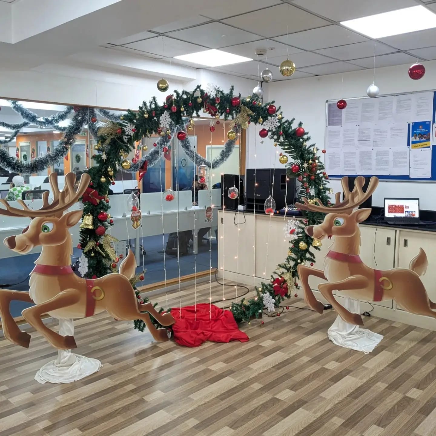 Christmas decoration for office in Gurgaon